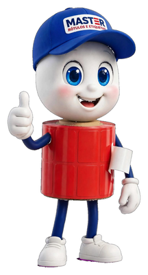 Etiquetinha, mascote da Master, fazendo joinha